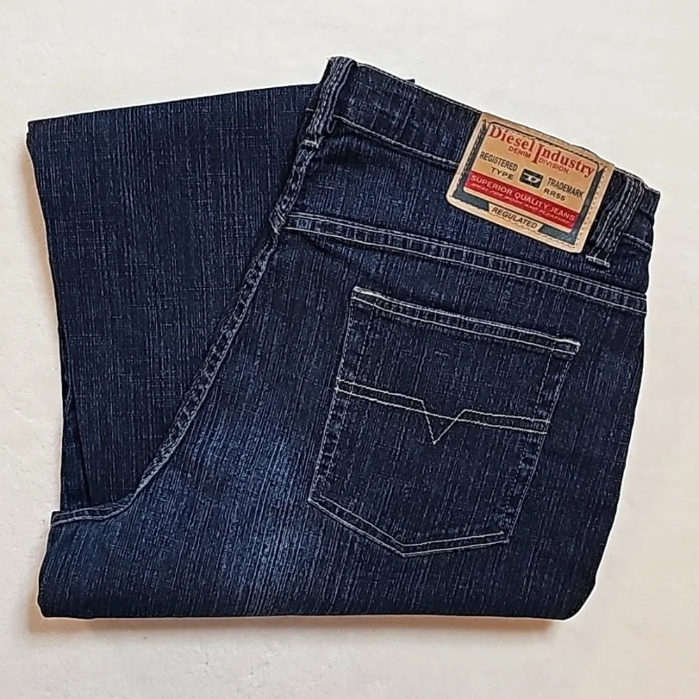 Diesel Industry Denim Division Jeans. Men's Size: Waist 40x32 Inseam.